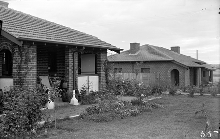 Front gardens of cottages at Kingston.