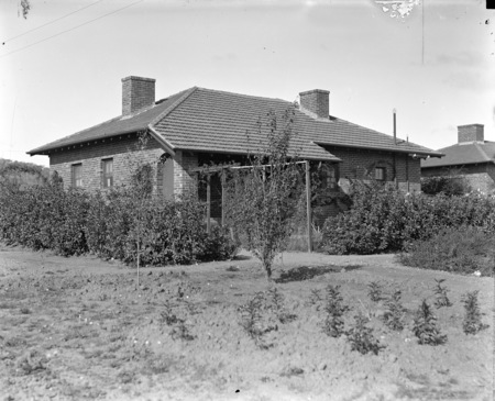 Braddon house and gardens.