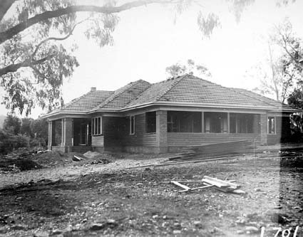 Weatherboard cottage under construction, Balmain Crescent , Acton