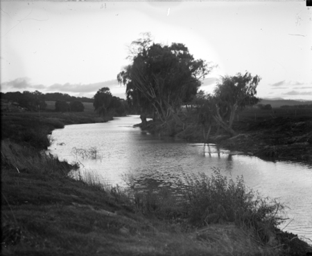 Molonglo River.