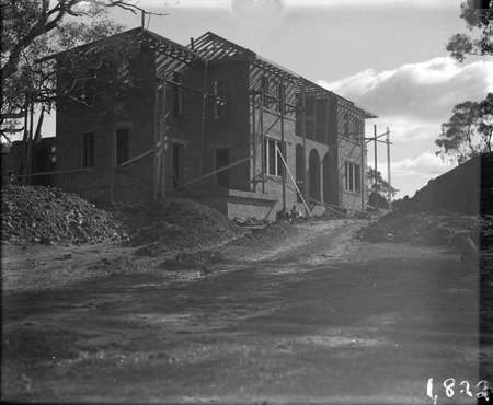 Prime Minister's Lodge, Adelaide Avenue, Deakin, under construction.