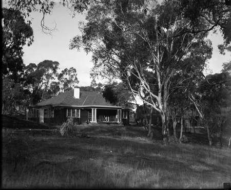 Cottage, 18 Balmain Crescent, Acton. Occupied by W E Potts, ME, MBE, chief engineer FCC (Federal Capital Commission).