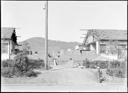 Gorman House under construction. Ainslie Avenue, Reid.
