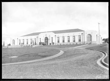 Australian Forestry School, Banks Street, Yarralumla.