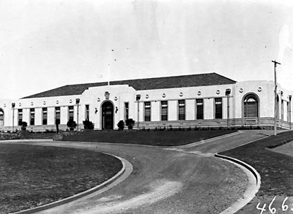 Australian Forestry School,Banks Street,Yarralumla