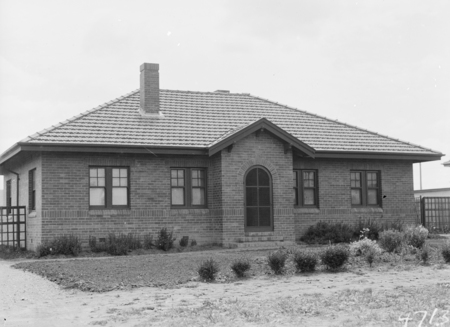Federal Capital Commission Cottage Type 24 J4.