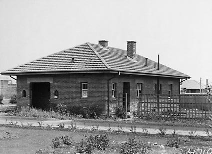 Federal Capital Commission Cottage