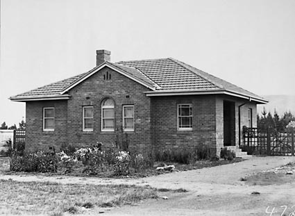 Federal Capital Commission Cottage Type 23 J3