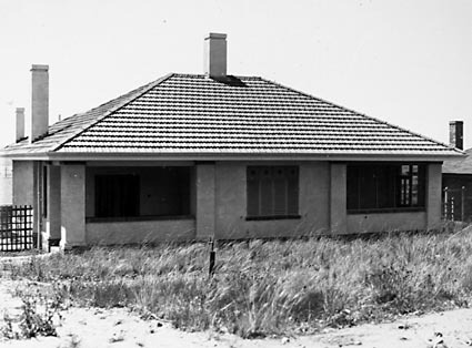 Federal Capital Commission Cottage