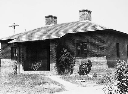 Federal Capital Commission Cottage
