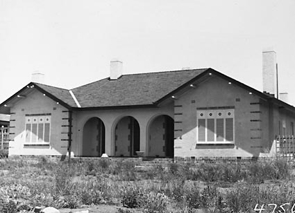 Federal Capital Commission Cottage,Oakley and Parkes