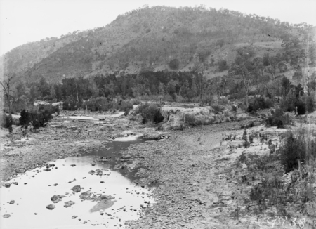 Confluence of the Murrumbidgee River (right) and the Cotter River during a drought and low river flows.