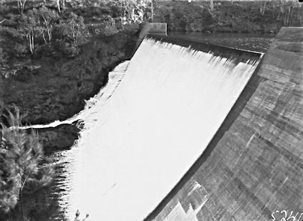 Cotter Dam Wall overflowing into the stilling pond