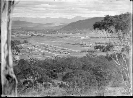 Reid, Braddon and Civic Centre from Mt Ainslie. Sydney and Melbourne Buildings in centre, Gorman House in front.
