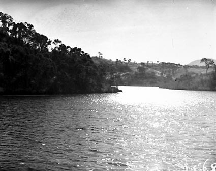 Cotter Dam , upstream from the dam wall