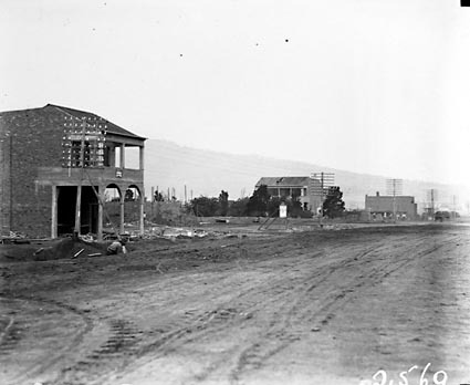 Part of the Melbourne Building,  Civic Centre under construction