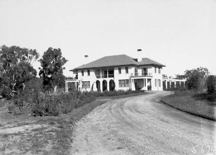 Prime Minister's Lodge, Adelaide Avenue, Deakin from the north