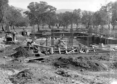 Australian Institute of Anatomy foundations being concreted. McCoy Circle Acton