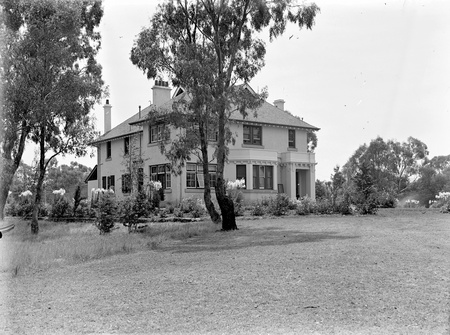 Canberra House, Acton