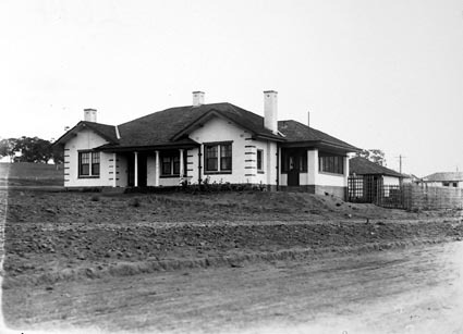 FCC (Federal Capital Commission) cottage - Oakley and Parkes, Blandfordia