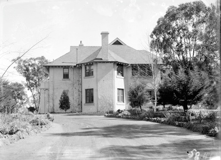 Canberra House, occupied by Sir John Butters,Director of the Federal Capital Commission