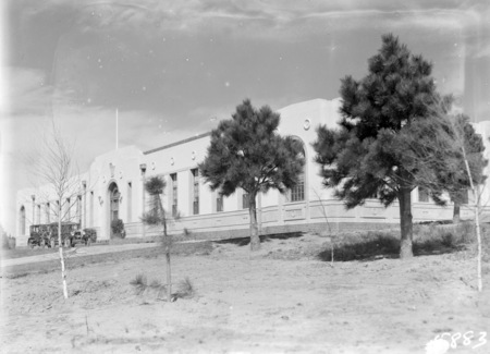 Front of Australian Forestry School, Banks Street, Yarralumla.