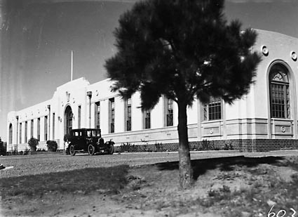 Australian Forestry School, Banks Street, Yarralumla