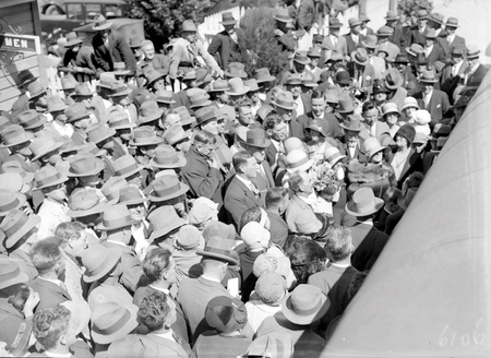 Mr & Mrs Scullin with the welcoming  crowd at Canberra Railway Station