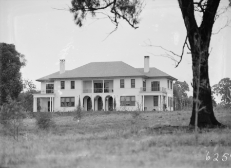 Prime Ministers Lodge, Adelaide Avenue, Deakin, from the north.