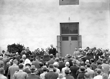 Prime Minister Rt Hon J H Scullin and official guests at the opening CSIR Building. Division of Entomology, Clunies Ross Street, Black Mountain.