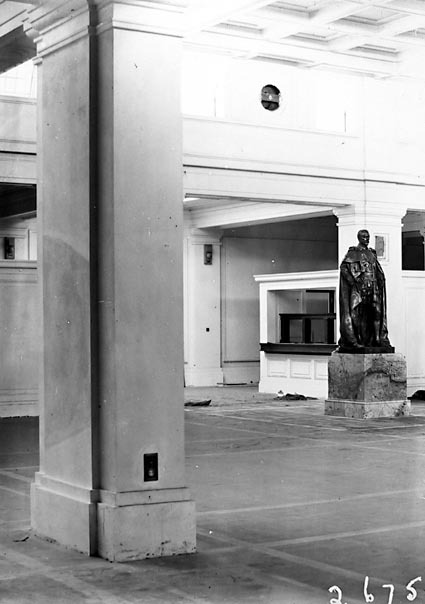 Statue of King George V in Kings Hall, Parliament House