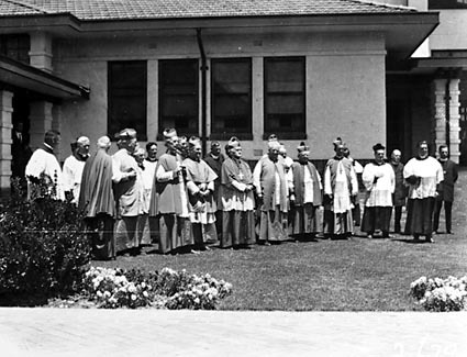 Group of Roman Catholic clergy including Archbishop Mannix at Hotel Canberra