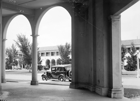 Sydney Building across Northbourne Avenue from the colonnades of the Melbourne Building, Civic Centre.