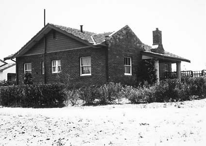 Federal Capital Commission cottage Type 4, Gipps Street, Barton