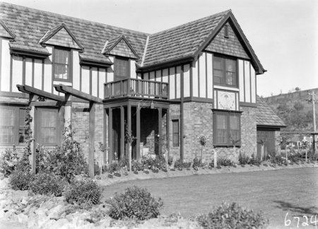 'The Dial House', home of Dr. R. J. Tillyard, Head of Entymology, CSIR, 2 Moresby Street, Red Hill. Note, sundial on the front facade of the house.