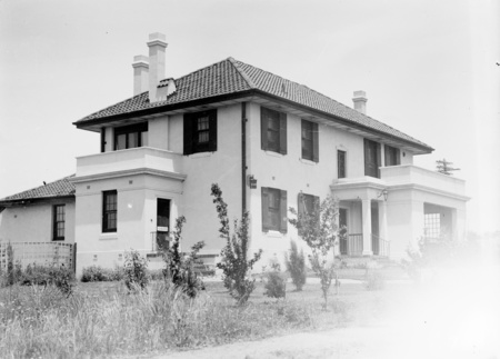 House of Dr. Alcorn. Surgery door at the end of the house. National Circuit, Deakin.