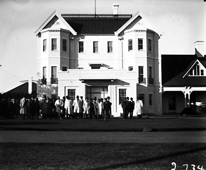 Victorian Railways Resco Tour of Canberra . At Government House