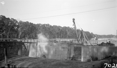 Murray River Commission. Lock under construction on the Murray River.