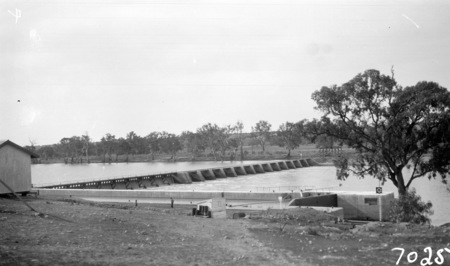 Murray River Commission. Lock and weir on the Murray River.