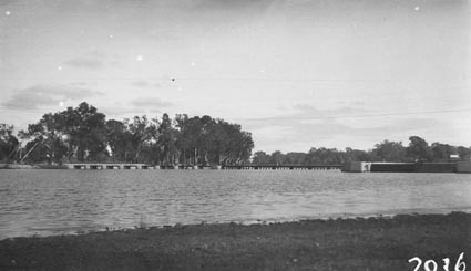 Murray River Commission.Weir and lock on the Murray River