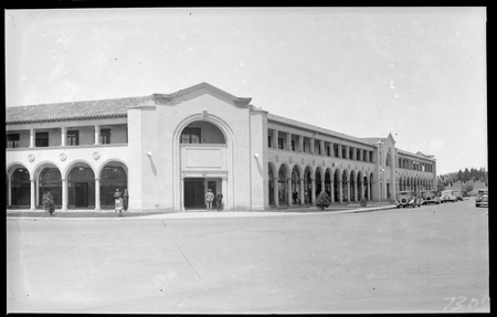 Sydney Building, Civic Centre looking down Northbourne Avenue to City Hill.