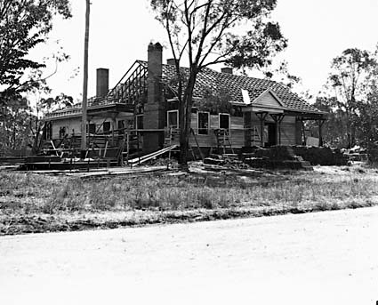 House under construction, Balmain Crescent Acton