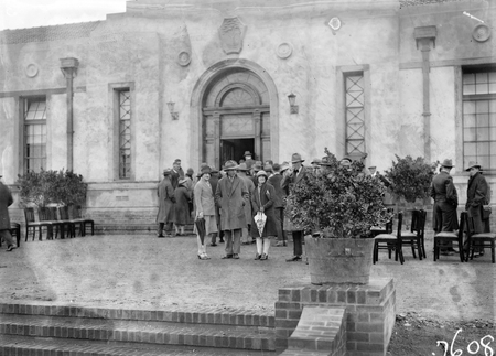 Opening of Church of England Mens Society. Visitors at the Australian Forestry School, Banks St., Yarralumla.