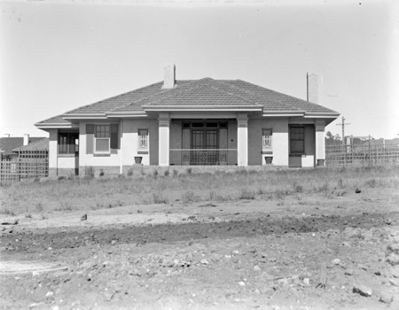 Oakley and Parkes House, Forrest.