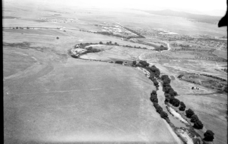 Arial view. Molonglo River, looking east. Causeway, Kingston.