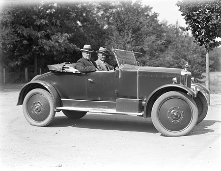 Armstrong Siddeley fire brigade car with Sir John Harrison, driver Percy Douglas.