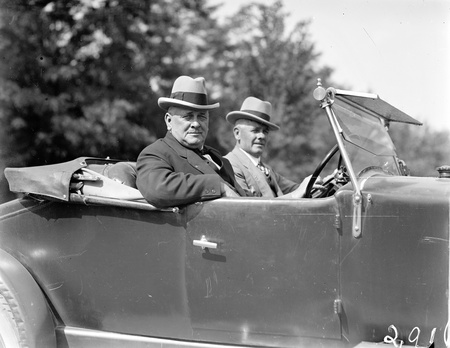 Armstrong Siddeley fire brigade car with Sir John Harrison, driver Percy Douglas.