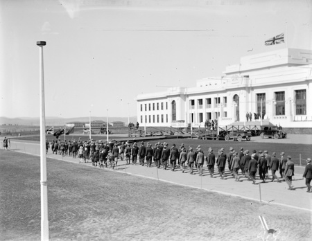 Anzac Day, 1927. Parade passing Parliament House.