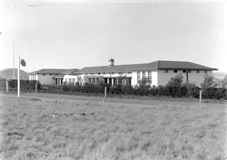 Telopea Park School, New South Wales Crescent, Barton.