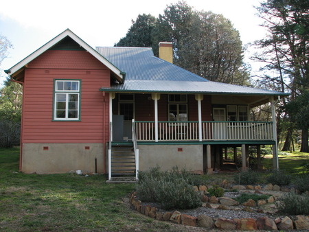 Constable's Cottage - 16 Lennox Crossing, Acton (ANU Campus)
